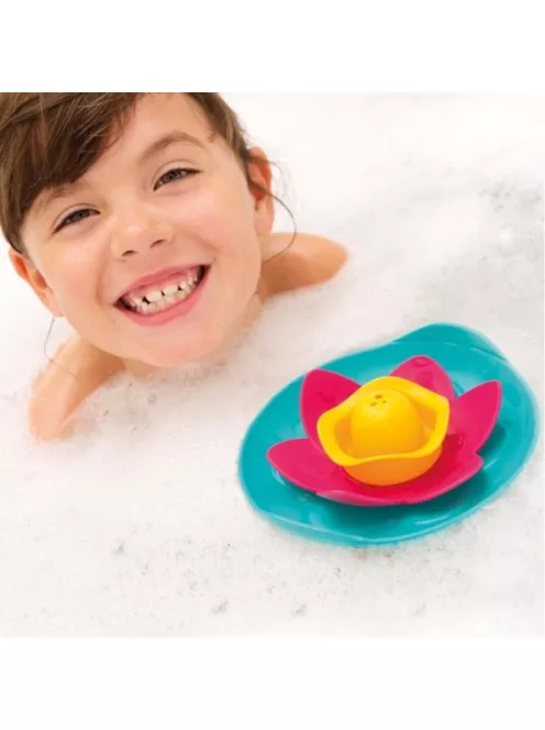 Lili lebegő fürdőjáték