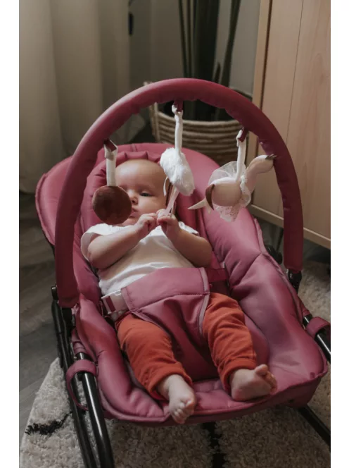 Hattyús baba pihenőszék rózsaszín- Tryco babáknak