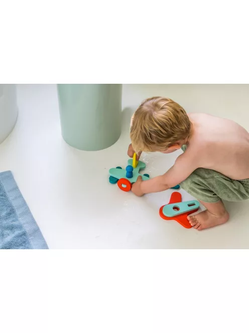 Quut-Repülős fürdős puzzle