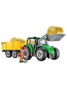 Traktor utánfutóval