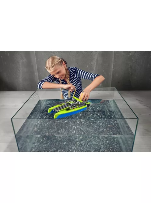 LEGO Technic 42105 Katamarán