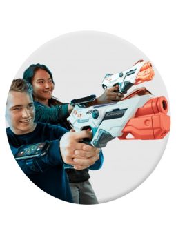 Puskák, pisztolyok, kardok